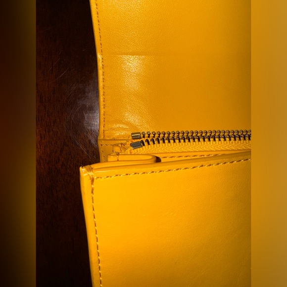 Coach mustard yellow wallet - Picture 4 of 14
